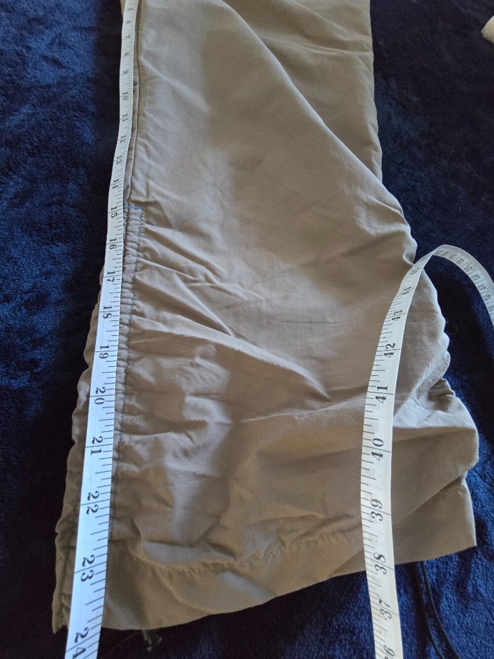 L.L. Bean Women's Supplex Nylon Hiking Capri Pants Tan Khaki Cinch Crop Sz 14 - Picture 9 of 9